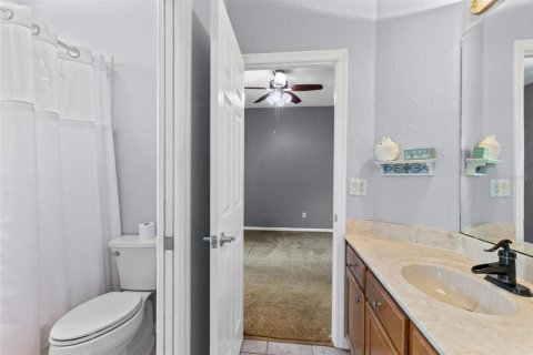House in Oviedo, Florida 4 bedrooms, 261.61 sq.m. № 2216904 - photo 27