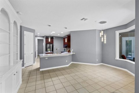 House in Oviedo, Florida 4 bedrooms, 261.61 sq.m. № 2216904 - photo 16