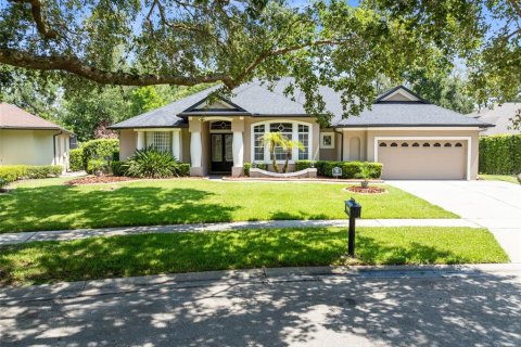 House in Oviedo, Florida 4 bedrooms, 261.61 sq.m. № 2216904 - photo 8