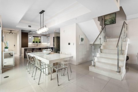 Condo in Fort Lauderdale, Florida, 3 bedrooms  № 2186330 - photo 11