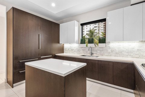 Condo in Fort Lauderdale, Florida, 3 bedrooms  № 2186330 - photo 7