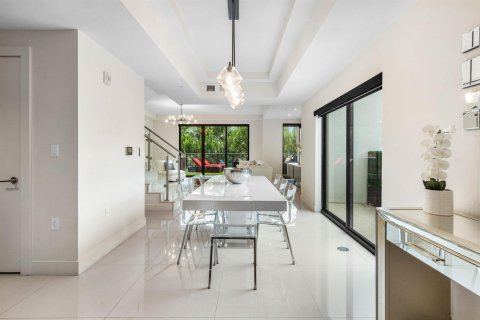 Condo in Fort Lauderdale, Florida, 3 bedrooms  № 2186330 - photo 10