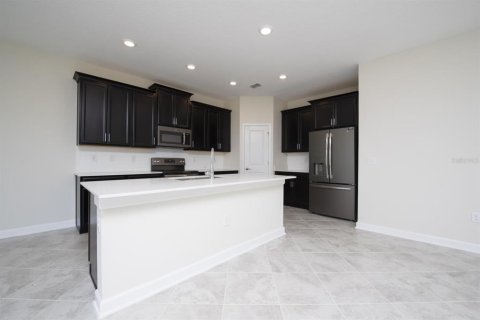 House in Davenport, Florida 4 bedrooms, 216.74 sq.m. № 2195113 - photo 10