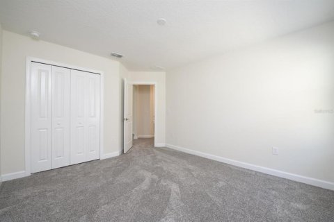 House in Davenport, Florida 4 bedrooms, 216.74 sq.m. № 2195113 - photo 20