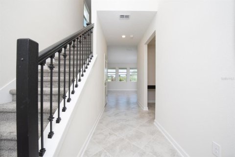 House in Davenport, Florida 4 bedrooms, 216.74 sq.m. № 2195113 - photo 5