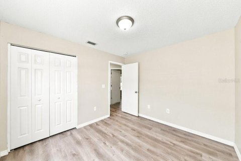 Casa en alquiler en Brandon, Florida, 3 dormitorios, 126.63 m2 № 2391237 - foto 14