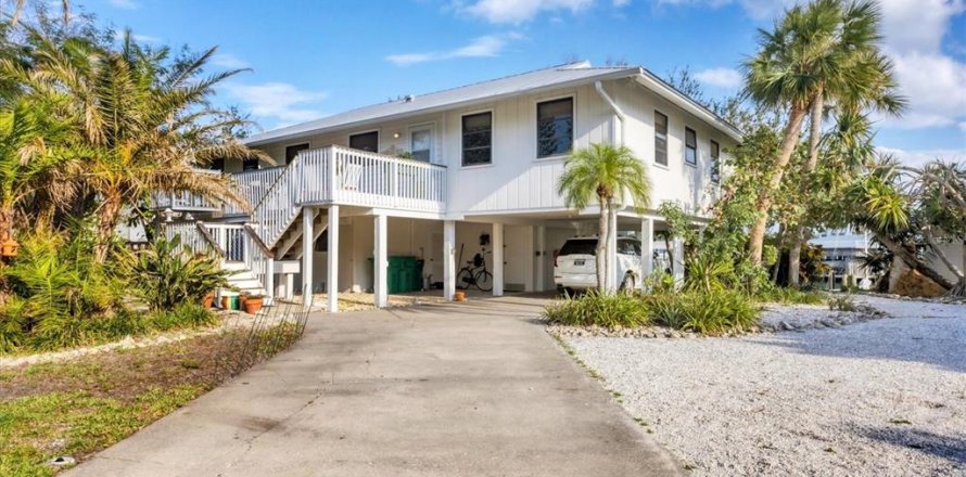 Casa en Boca Grande, Florida 4 dormitorios, 190.17 m2 № 1910236