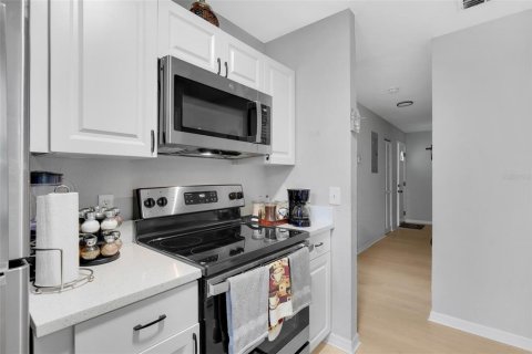 Casa en venta en Orlando, Florida, 3 dormitorios, 108.7 m2 № 1901424 - foto 11