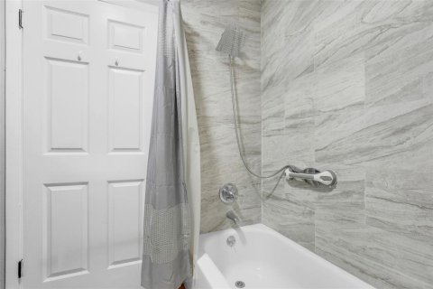 Casa en venta en Orlando, Florida, 3 dormitorios, 108.7 m2 № 1901424 - foto 6