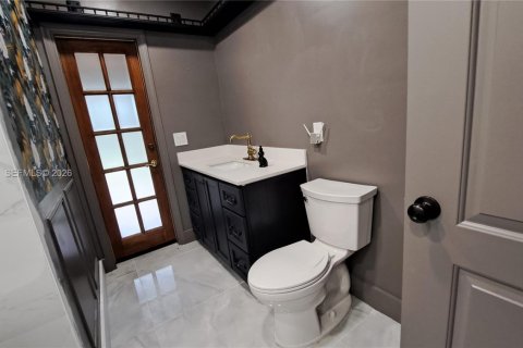 Villa ou maison à louer à Homestead, Floride: 3 chambres, 230.03 m2 № 2029267 - photo 17