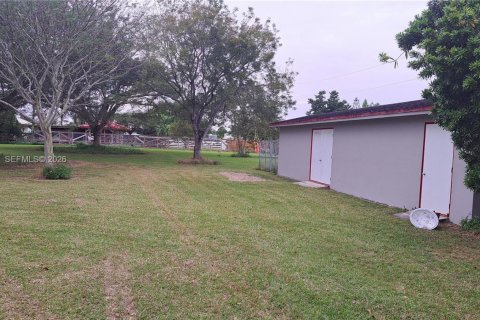 Villa ou maison à louer à Homestead, Floride: 3 chambres, 230.03 m2 № 2029267 - photo 9