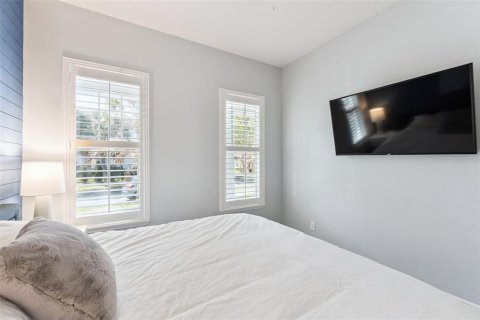 House in Orlando, Florida 3 bedrooms, 172.89 sq.m. № 2115138 - photo 13