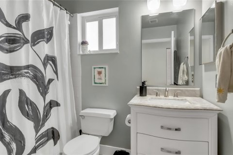 Villa ou maison à vendre à Pembroke Pines, Floride: 3 chambres, 151.71 m2 № 2025824 - photo 27