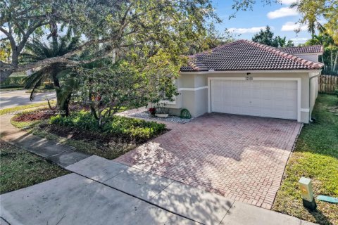 Villa ou maison à Pembroke Pines, Floride 3 chambres, 151.71 m2 № 2025824