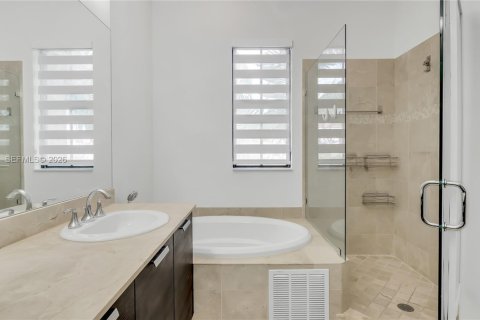 Villa ou maison à vendre à Pembroke Pines, Floride: 3 chambres, 151.71 m2 № 2025824 - photo 24