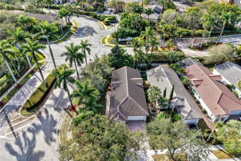 Villa ou maison à vendre à Pembroke Pines, Floride: 3 chambres, 151.71 m2 № 2025824 - photo 28