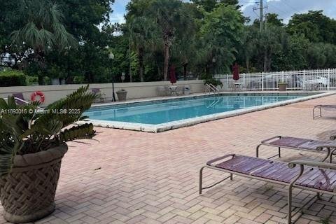 Copropriété à louer à North Miami, Floride: 1 chambre, 56.67 m2 № 1946710 - photo 10