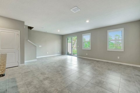 Touwnhouse à louer à Stuart, Floride: 3 chambres, 167.6 m2 № 2390260 - photo 11