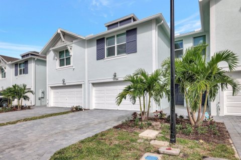 Touwnhouse à louer à Stuart, Floride: 3 chambres, 167.6 m2 № 2390260 - photo 4