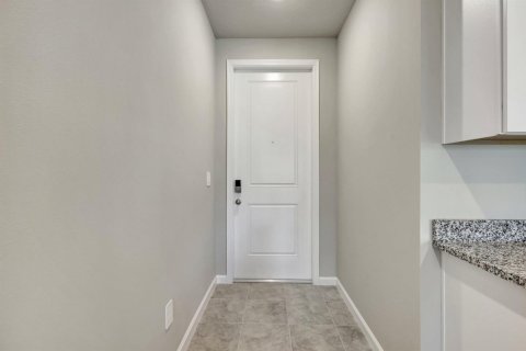 Touwnhouse à louer à Stuart, Floride: 3 chambres, 167.6 m2 № 2390260 - photo 5