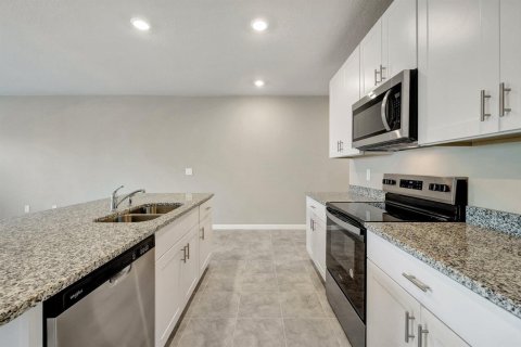Touwnhouse à louer à Stuart, Floride: 3 chambres, 167.6 m2 № 2390260 - photo 8