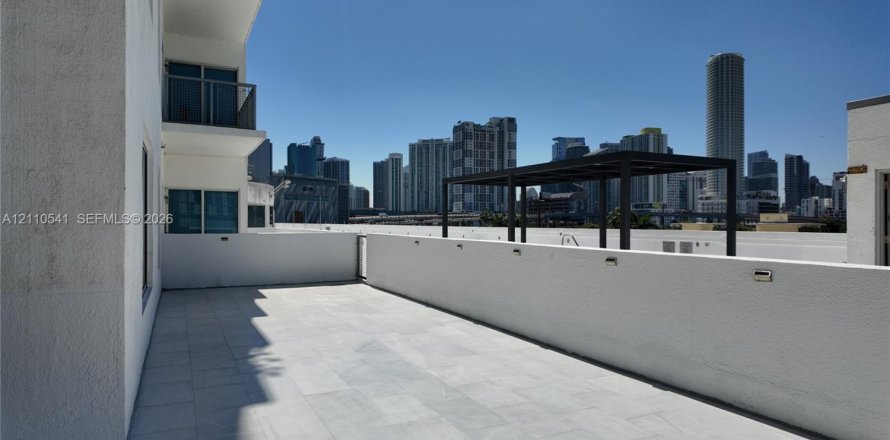 Condominio en Miami, Florida, 2 dormitorios № 2432525