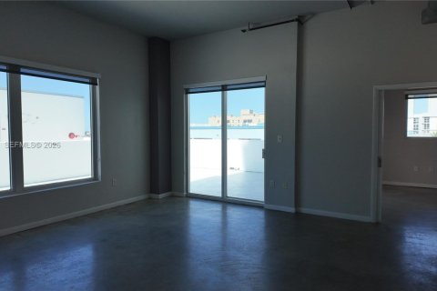 Condominio en venta en Miami, Florida, 2 dormitorios, 109.07 m2 № 2432525 - foto 6
