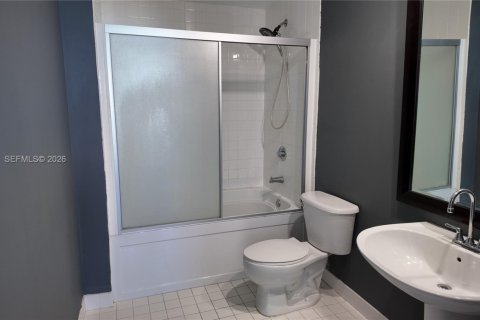 Condominio en venta en Miami, Florida, 2 dormitorios, 109.07 m2 № 2432525 - foto 9