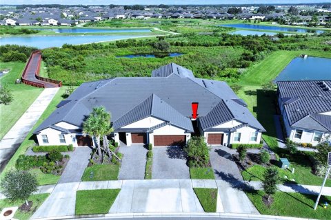 House in San Antonio, Florida 2 bedrooms, 162.3 sq.m. № 2360286
