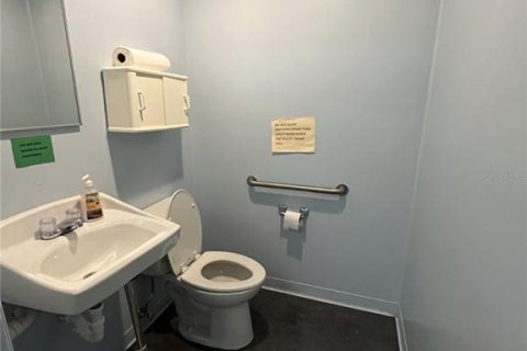Immobilier commercial à louer à Ocala, Floride: 1572.28 m2 № 1834764 - photo 12