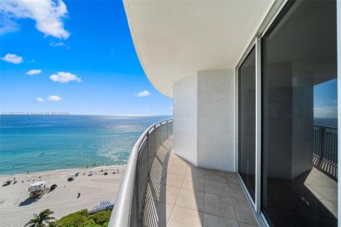 Copropriété à vendre à Sunny Isles Beach, Floride: 3 chambres, 172.8 m2 № 1892453 - photo 29