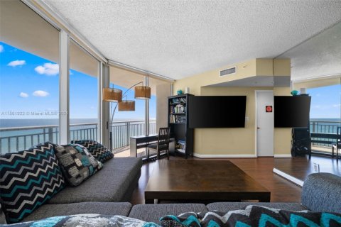 Copropriété à vendre à Sunny Isles Beach, Floride: 3 chambres, 172.8 m2 № 1892453 - photo 15