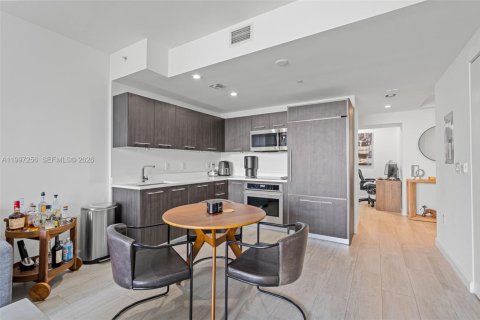 Снять в аренду кондоминиум в Майами, Флорида 1 спальня, 70.23м2, № 2063524 - фото 5