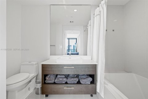 Снять в аренду кондоминиум в Майами, Флорида 1 спальня, 70.23м2, № 2063524 - фото 9