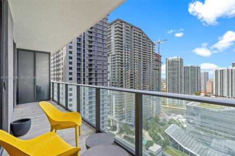 Снять в аренду кондоминиум в Майами, Флорида 1 спальня, 70.23м2, № 2063524 - фото 17