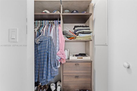 Снять в аренду кондоминиум в Майами, Флорида 1 спальня, 70.23м2, № 2063524 - фото 14