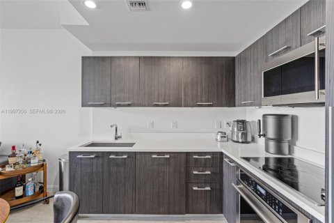 Снять в аренду кондоминиум в Майами, Флорида 1 спальня, 70.23м2, № 2063524 - фото 7