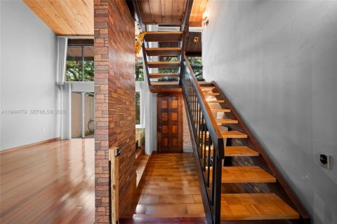 Townhouse in Miami, Florida 3 bedrooms, 157.28 sq.m. № 2001387 - photo 8