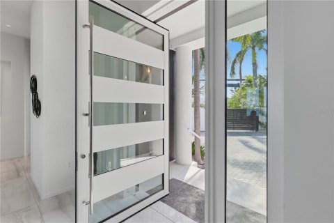 Villa ou maison à vendre à Sarasota, Floride: 4 chambres, 365.66 m2 № 2287672 - photo 8