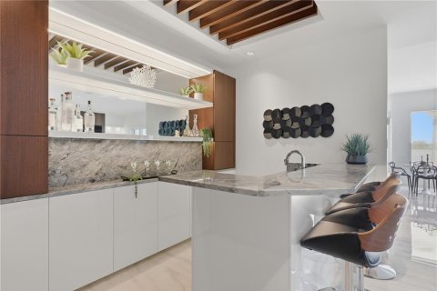Villa ou maison à vendre à Sarasota, Floride: 4 chambres, 365.66 m2 № 2287672 - photo 13