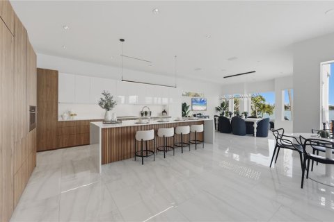 Villa ou maison à vendre à Sarasota, Floride: 4 chambres, 365.66 m2 № 2287672 - photo 14