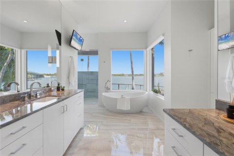 Villa ou maison à vendre à Sarasota, Floride: 4 chambres, 365.66 m2 № 2287672 - photo 27