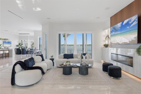 Villa ou maison à vendre à Sarasota, Floride: 4 chambres, 365.66 m2 № 2287672 - photo 9