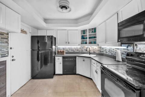 Condominio en venta en Lauderhill, Florida, 3 dormitorios, 126.35 m2 № 2252630 - foto 6