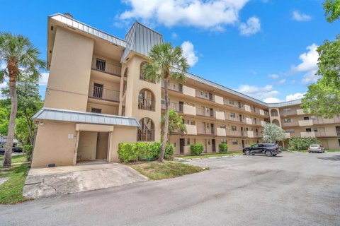 Condominio en venta en Lauderhill, Florida, 3 dormitorios, 126.35 m2 № 2252630 - foto 23