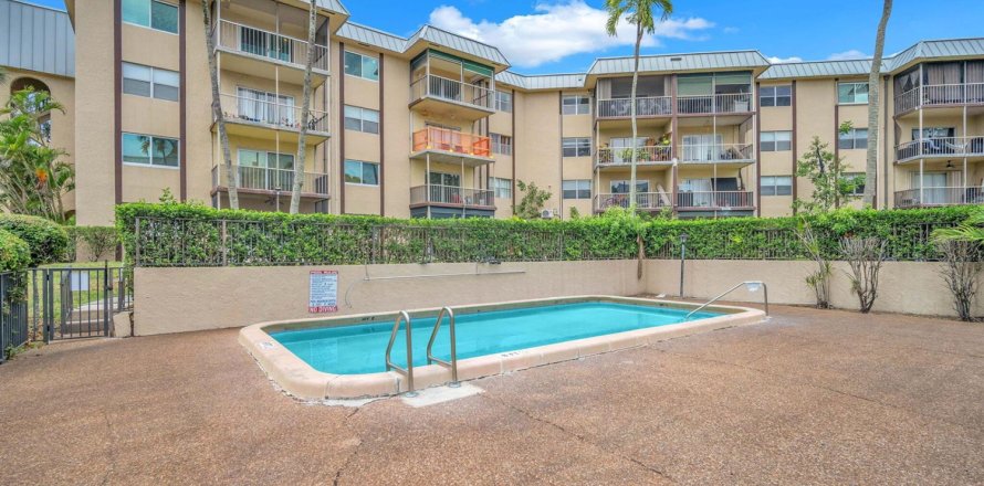Condominio en Lauderhill, Florida, 3 dormitorios  № 2252630