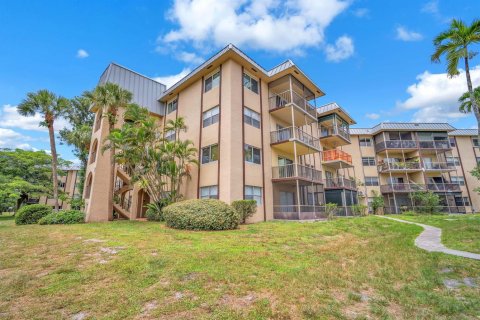 Condominio en venta en Lauderhill, Florida, 3 dormitorios, 126.35 m2 № 2252630 - foto 26