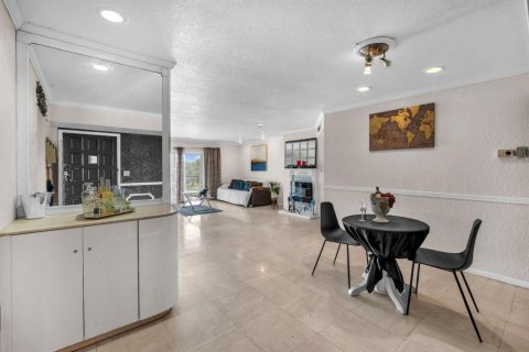 Condominio en venta en Lauderhill, Florida, 3 dormitorios, 126.35 m2 № 2252630 - foto 8