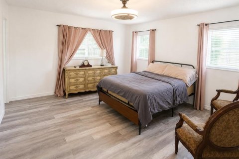 Villa ou maison à louer à St. Lucie, Floride: 3 chambres, 130.99 m2 № 2359584 - photo 9