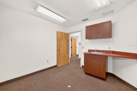 Commercial property in Ocala, Florida 206.06 sq.m. № 2314694 - photo 22